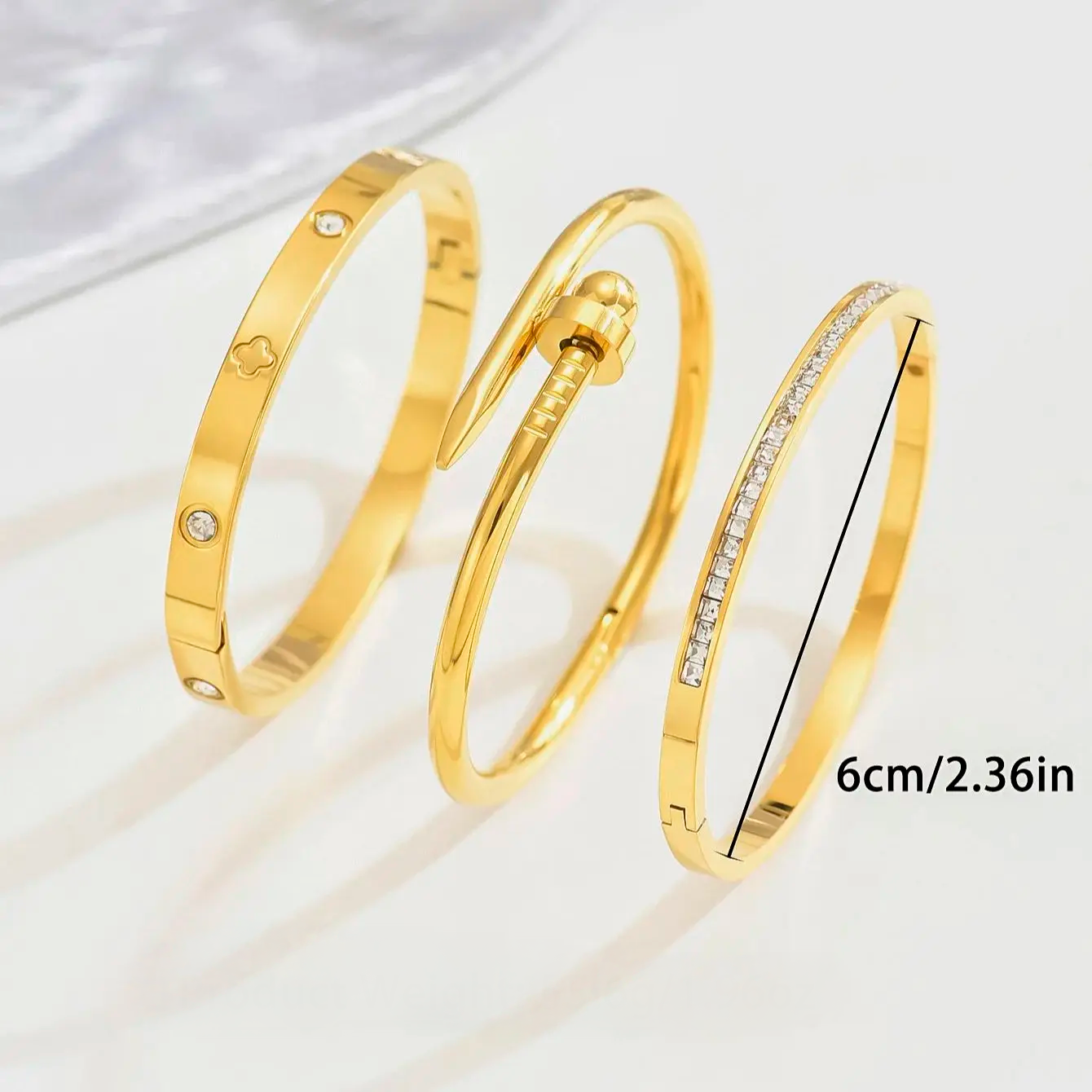 Golden Radiance Bangle Set