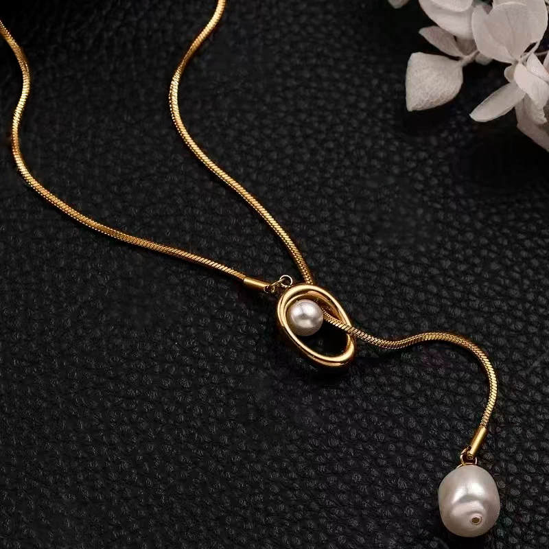 Pearl Loop Lariat Necklace