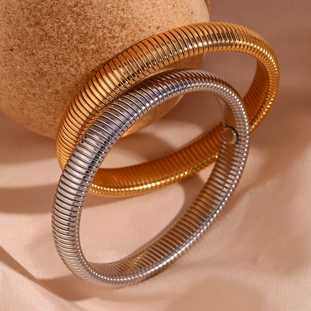 Bold Serpentine Coil Cuff