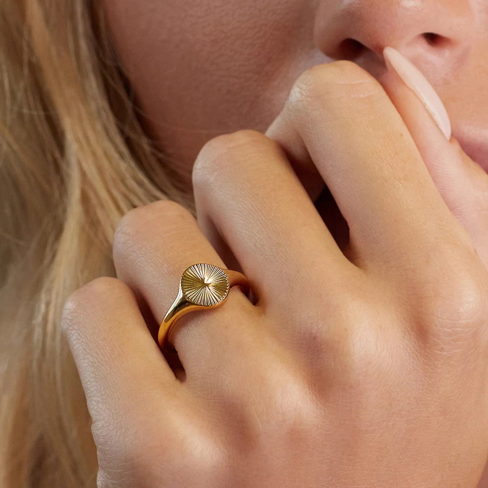 Golden Radiance Sunburst Ring