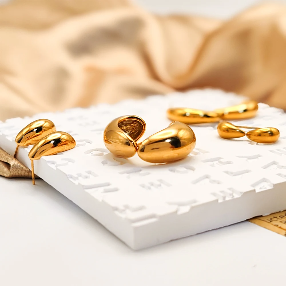 Molten Muse Dome Studs