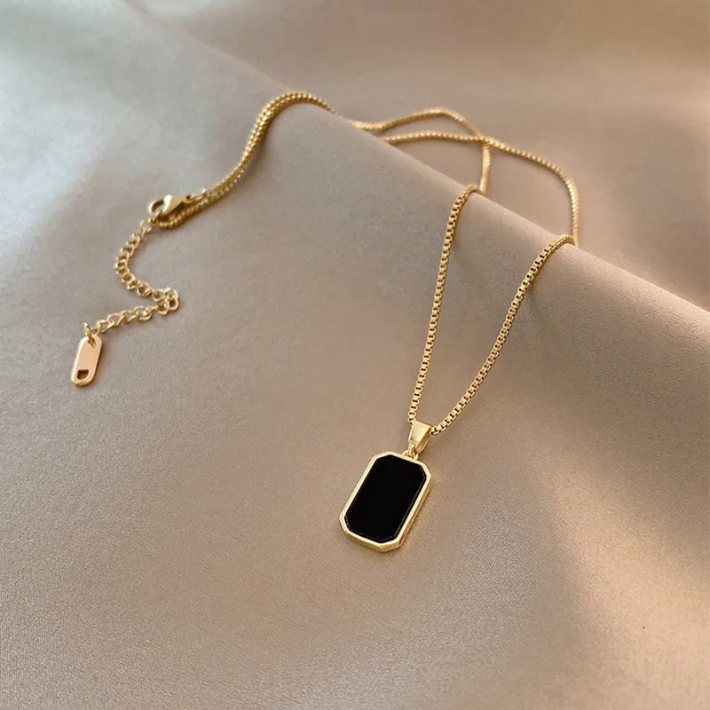 Onyx Edge Pendant Necklace