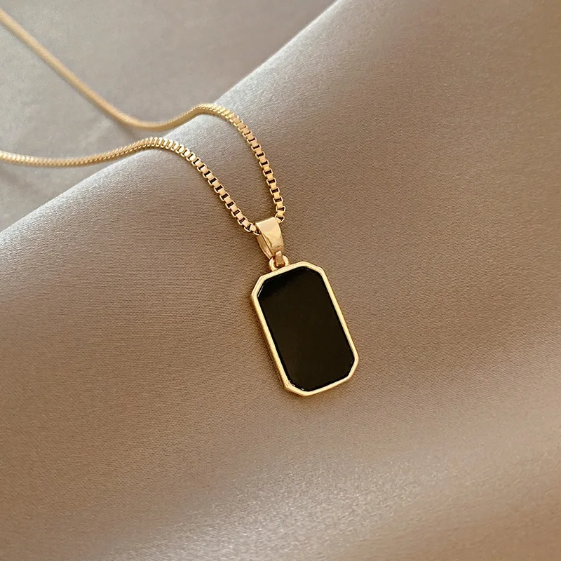 Onyx Edge Pendant Necklace