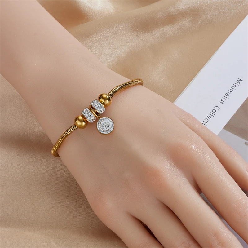 Pavé Circle Charm Bracelet