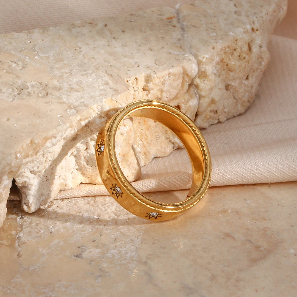Stellar Milgrain Starburst Ring