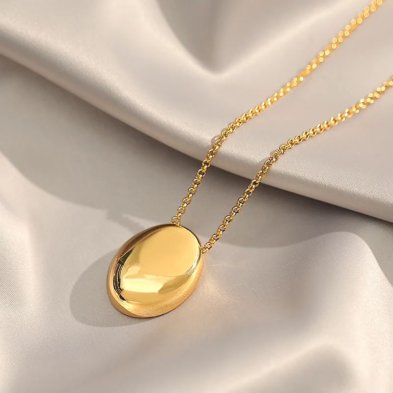 Sculpted Oval Pendant Necklace