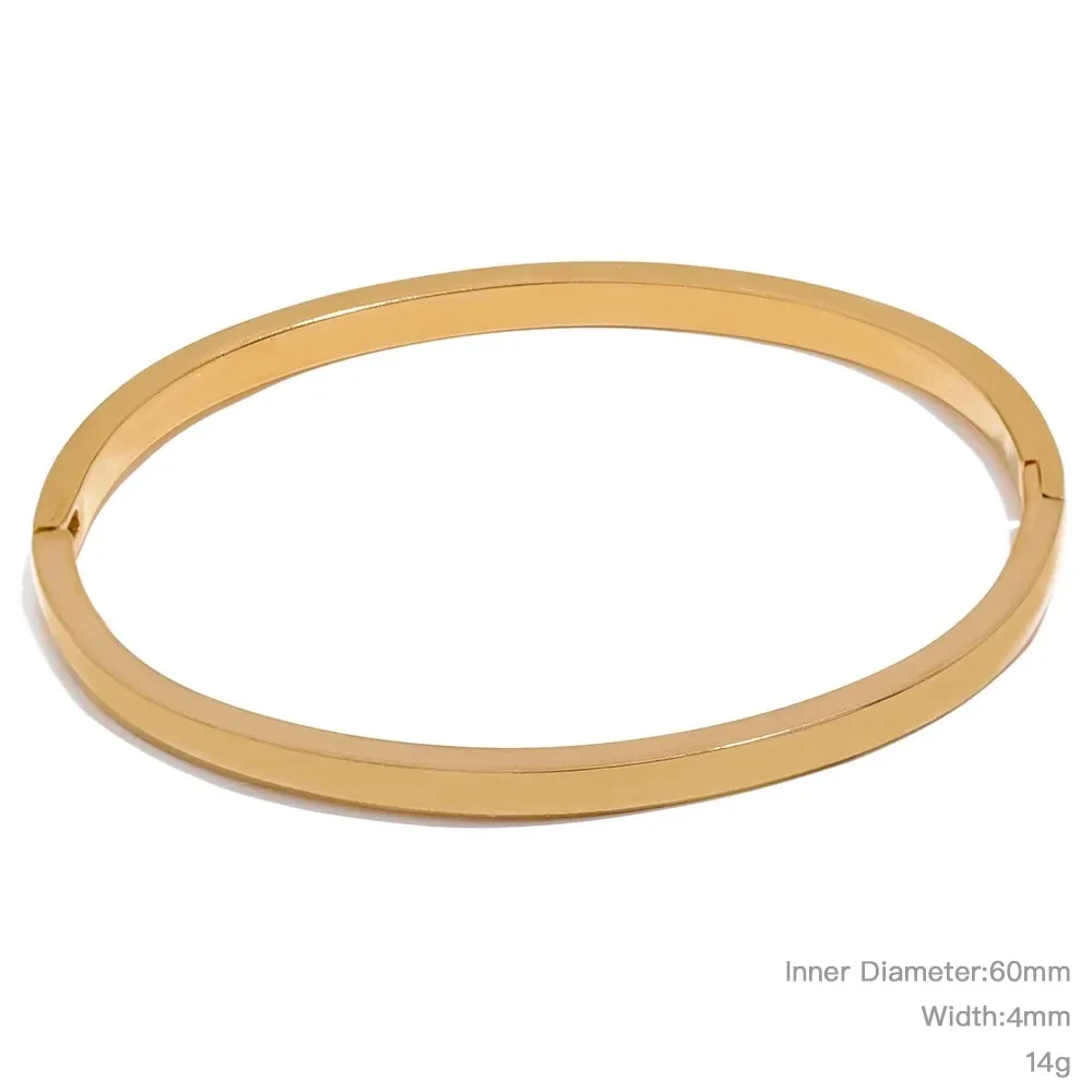 Sculpted Curve Bangle