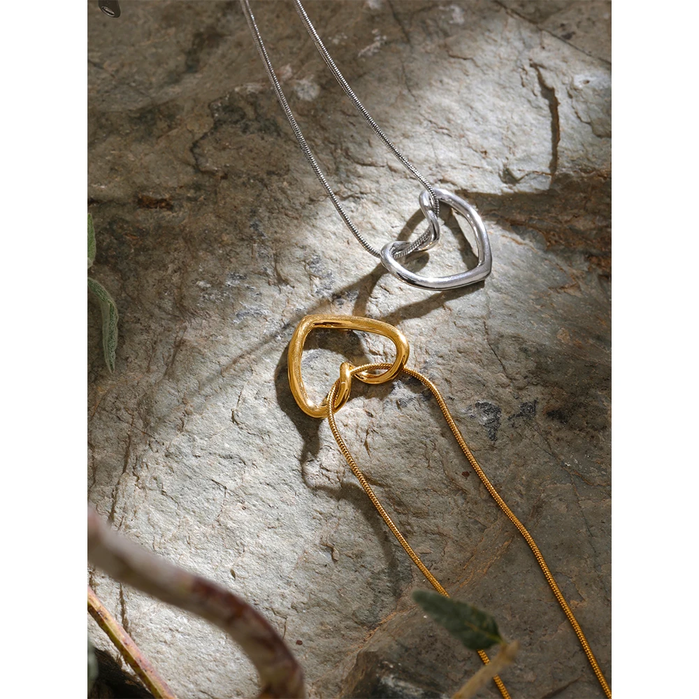Sculpted Heart Pendant Necklace