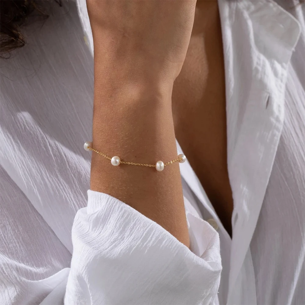Golden Pearl Station Bracelet