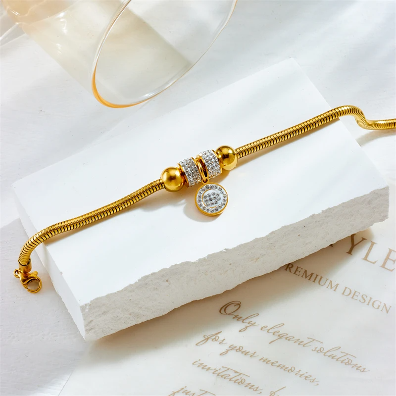 Pavé Circle Charm Bracelet