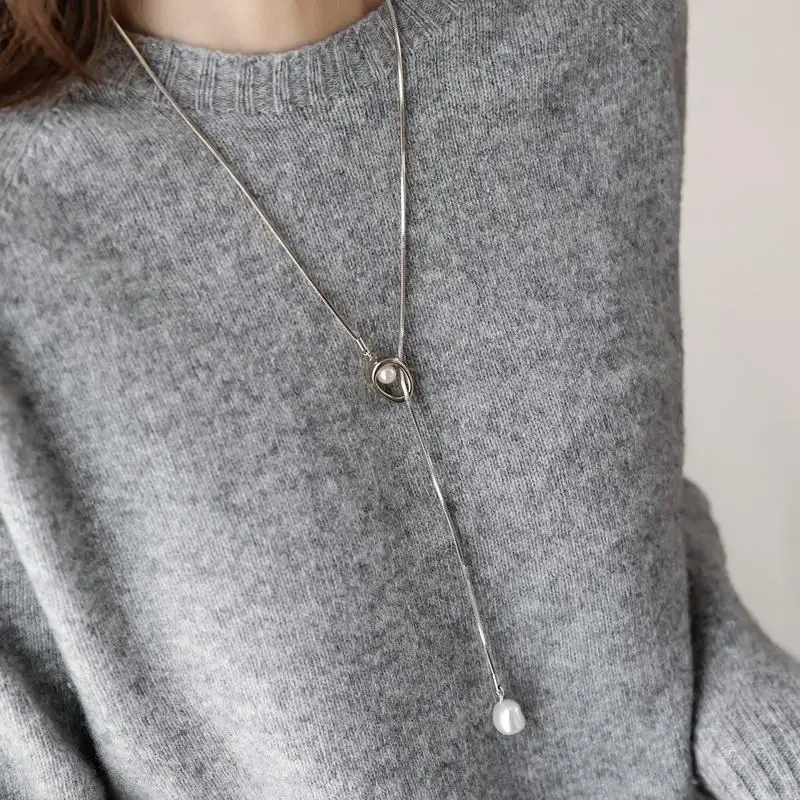 Pearl Loop Lariat Necklace