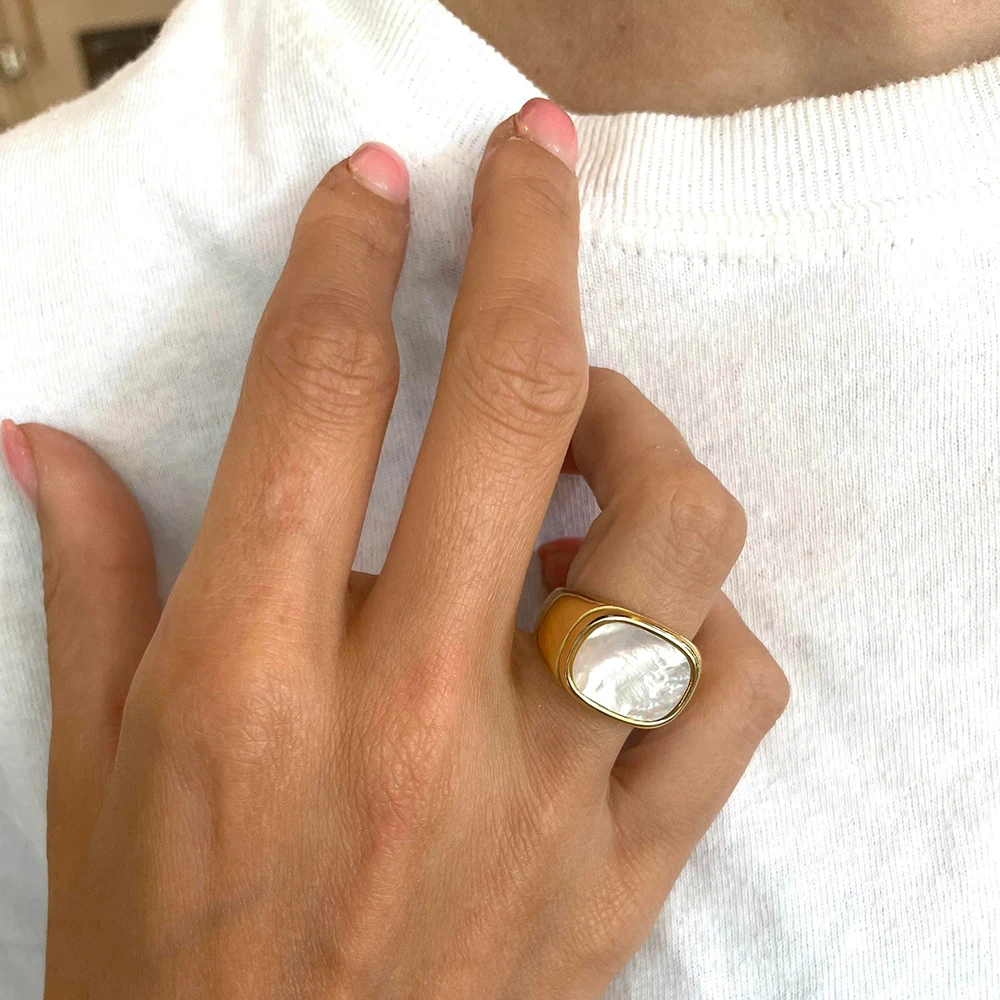Eclipse Signet Ring