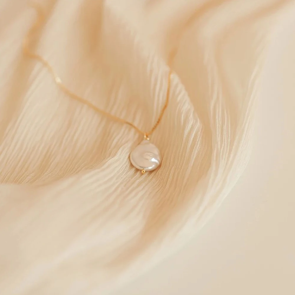 Baroque Pearl Teardrop Necklace