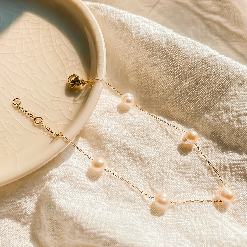 Golden Pearl Station Bracelet