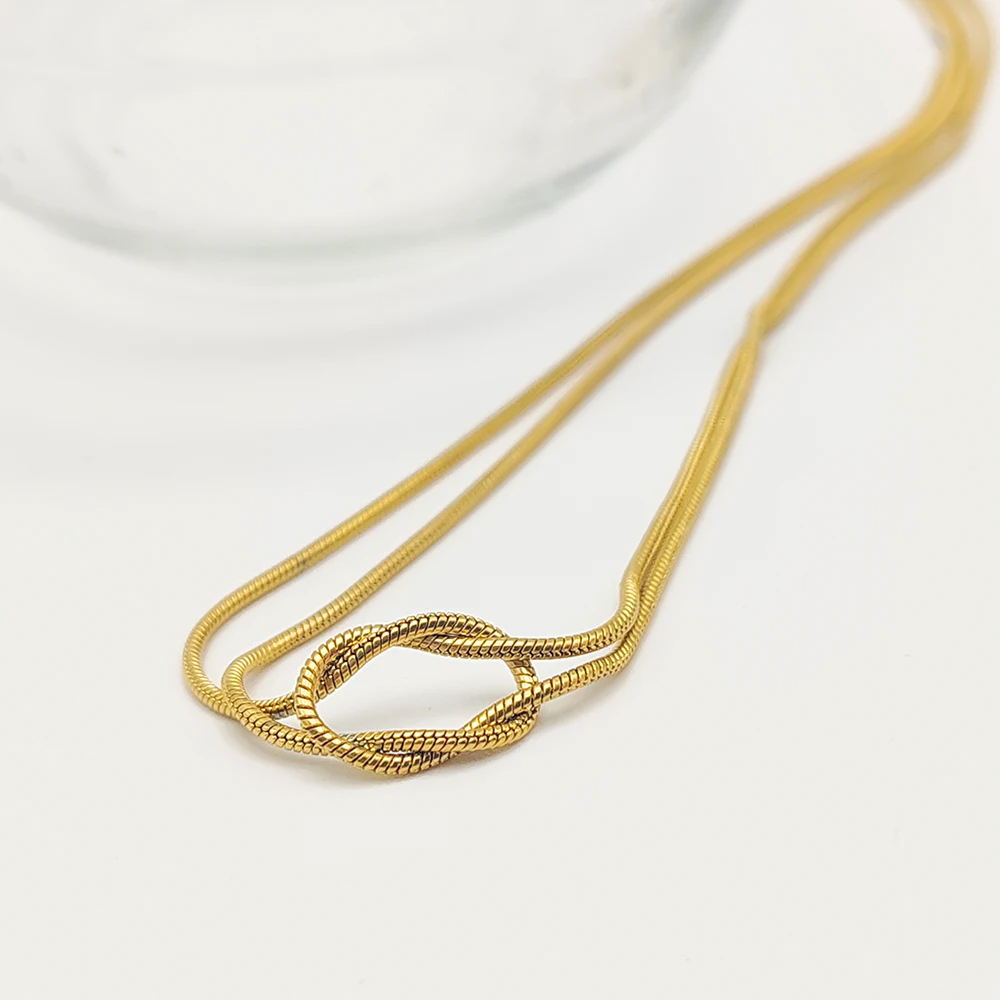 Twist Knot Snake Chain Choker