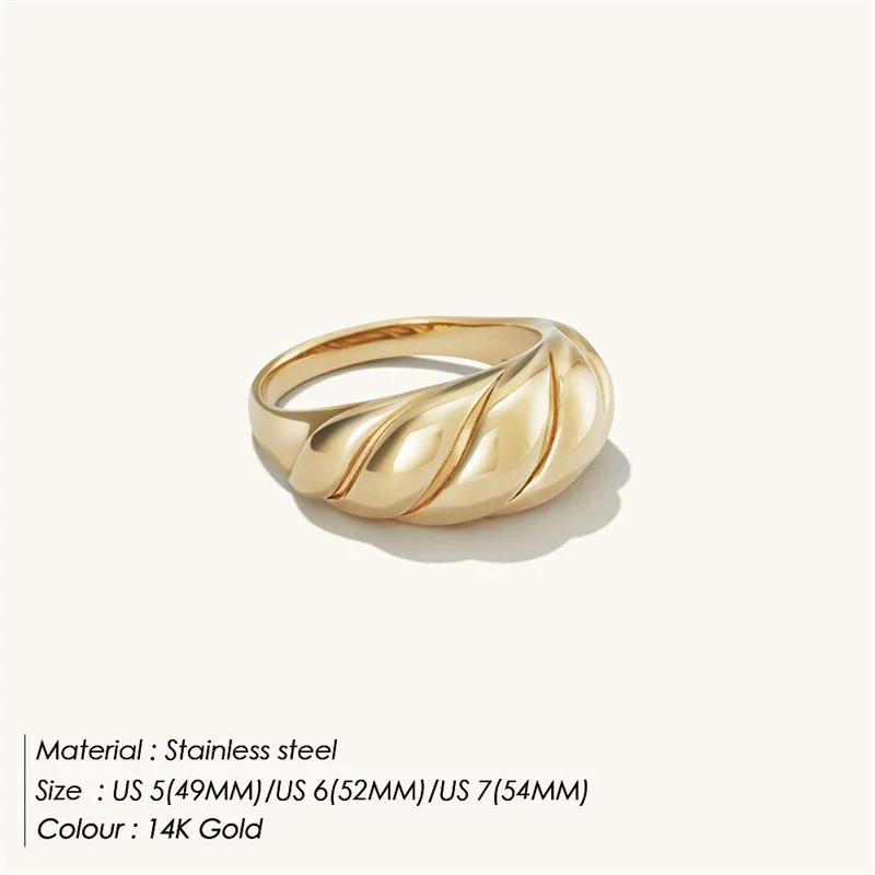 Ribbon Twist Band Ring